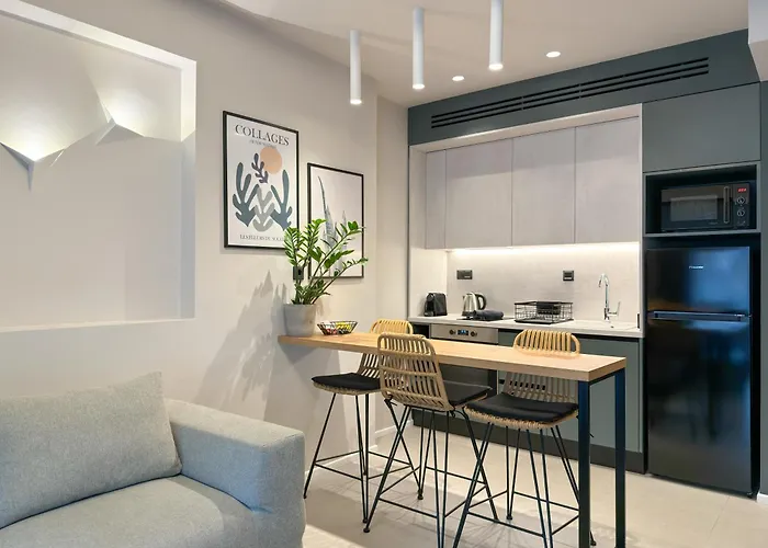 Liv Luxury Mini Penthouse Center 7b