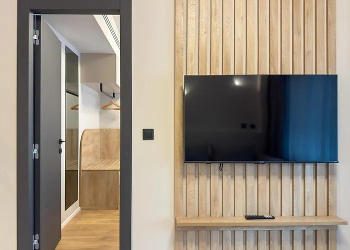 Liv Luxury Mini Penthouse Center 7b * Thessalonique