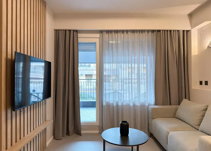 Liv Luxury Mini Penthouse Center 7b דירה